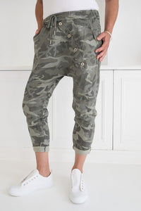 Women's relaxed fit camo pants green comfortable drop-crotch sizes 10-14