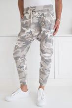 Load image into Gallery viewer, Women&#39;s relaxed fit camo pants beige and natural comfortable drop-crotch sizes 10-14
